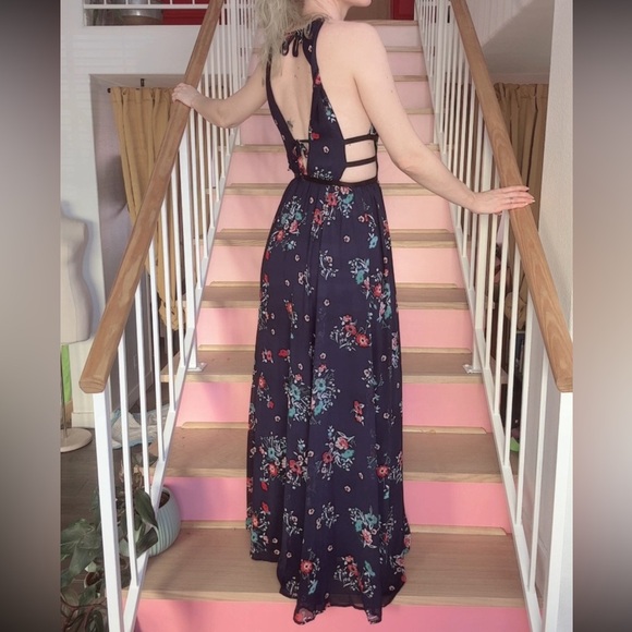 Express Floral Halter Maxi Dress - Picture 3 of 4